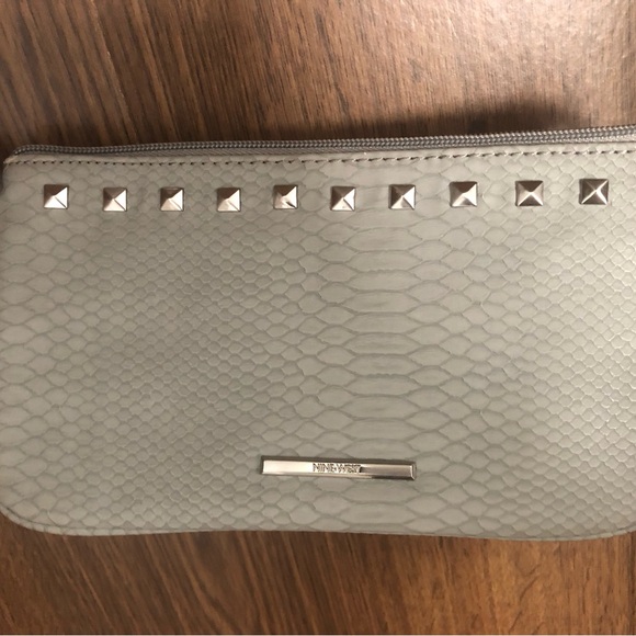 Nine West clutch - Picture 2 of 7
